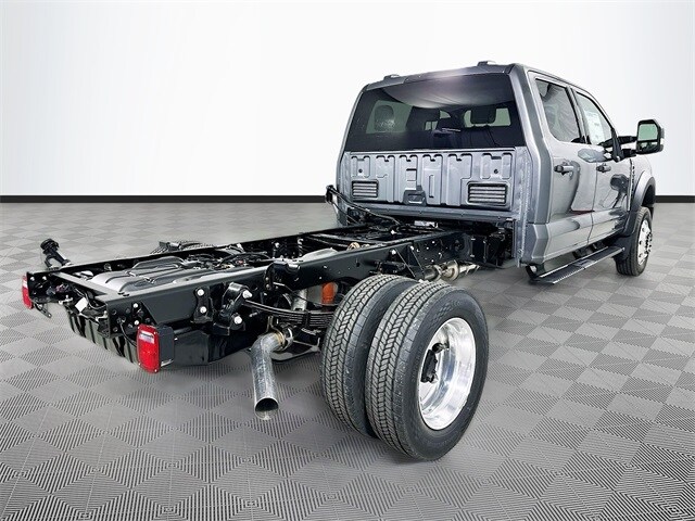 2026 Ford F-450 photo 4