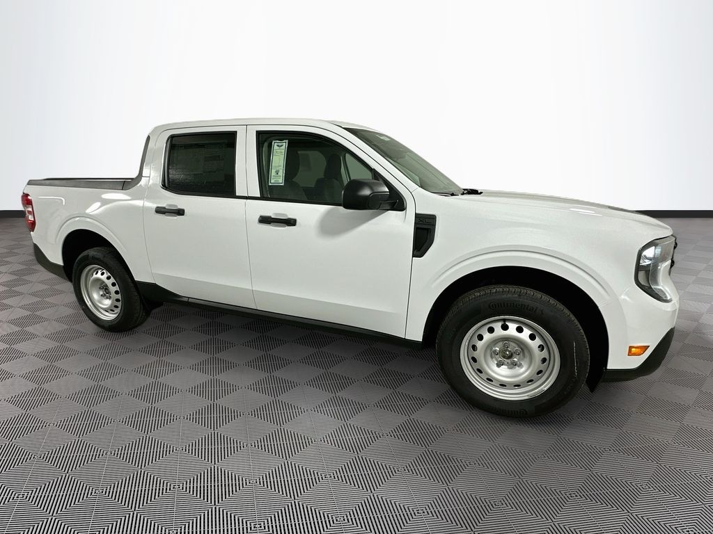 New 2026 Ford Maverick XL Truck SuperCrew