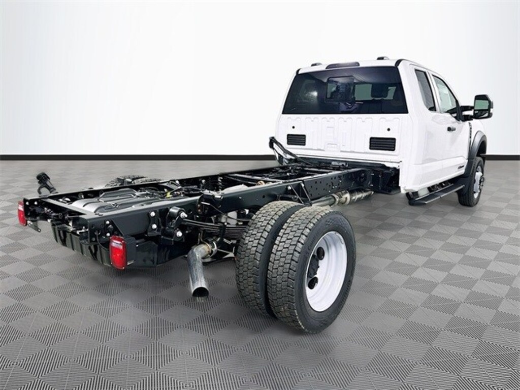 New 2026 Ford F-550 Chassis Truck Super Cab