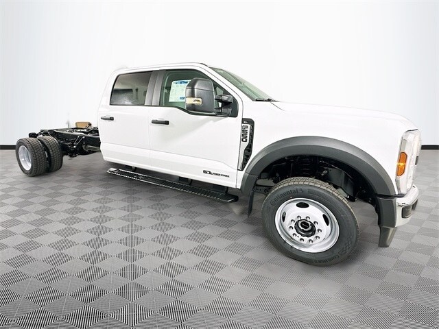 2026 Ford F-550 XL photo 2