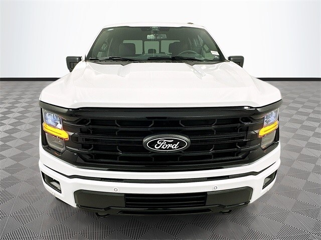 2025 Ford F-150 XLT photo 2