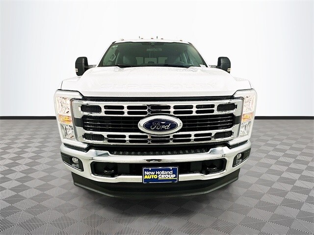 2026 Ford F-350 XL photo 2