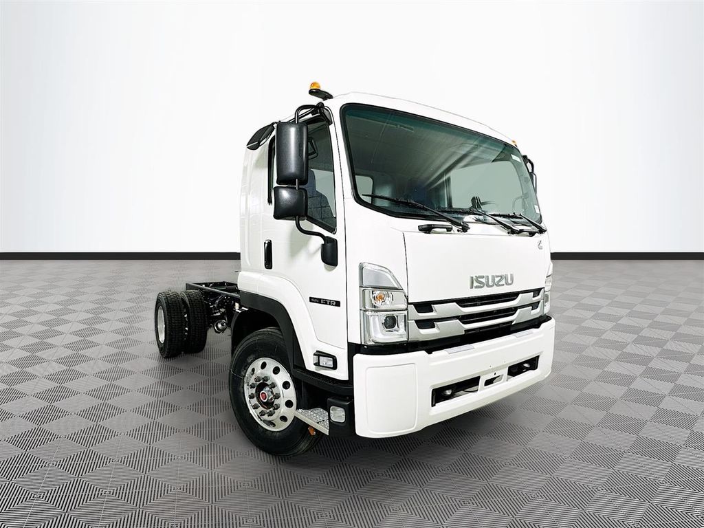 2026 Isuzu FTR's photo