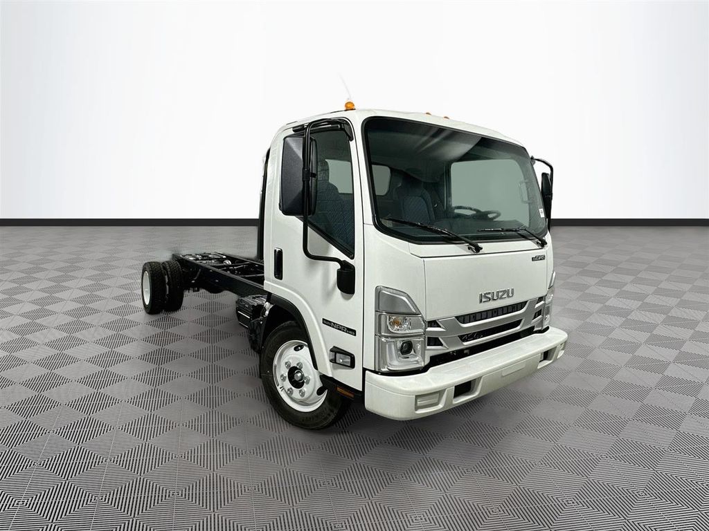 2026 Isuzu NPR