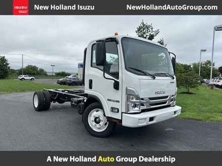 2025 Isuzu NPR
