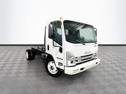 2026 Isuzu NPR
