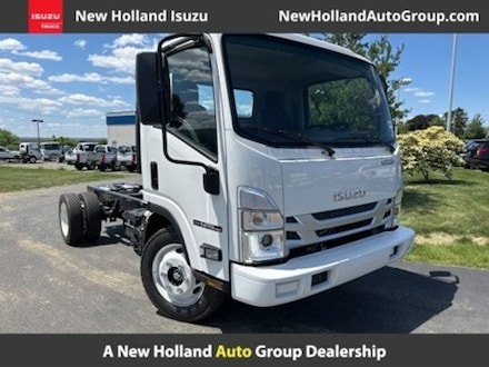 2025 Isuzu NPR