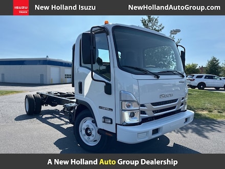 2025 Isuzu NPR