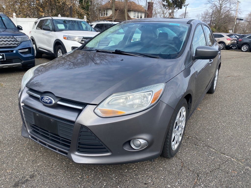 Used 2012 Ford Focus SE with VIN 1FAHP3F24CL441468 for sale in Bay Shore, NY