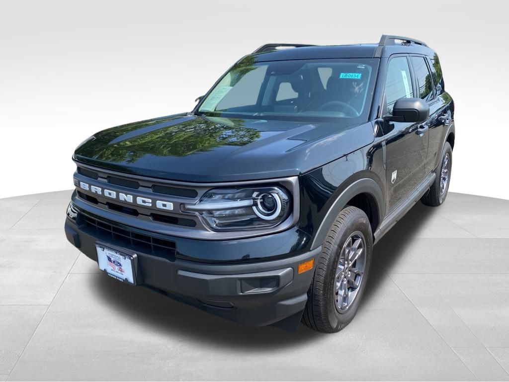Used 2022 Ford Bronco Sport Big Bend with VIN 3FMCR9B6XNRD35133 for sale in Bay Shore, NY