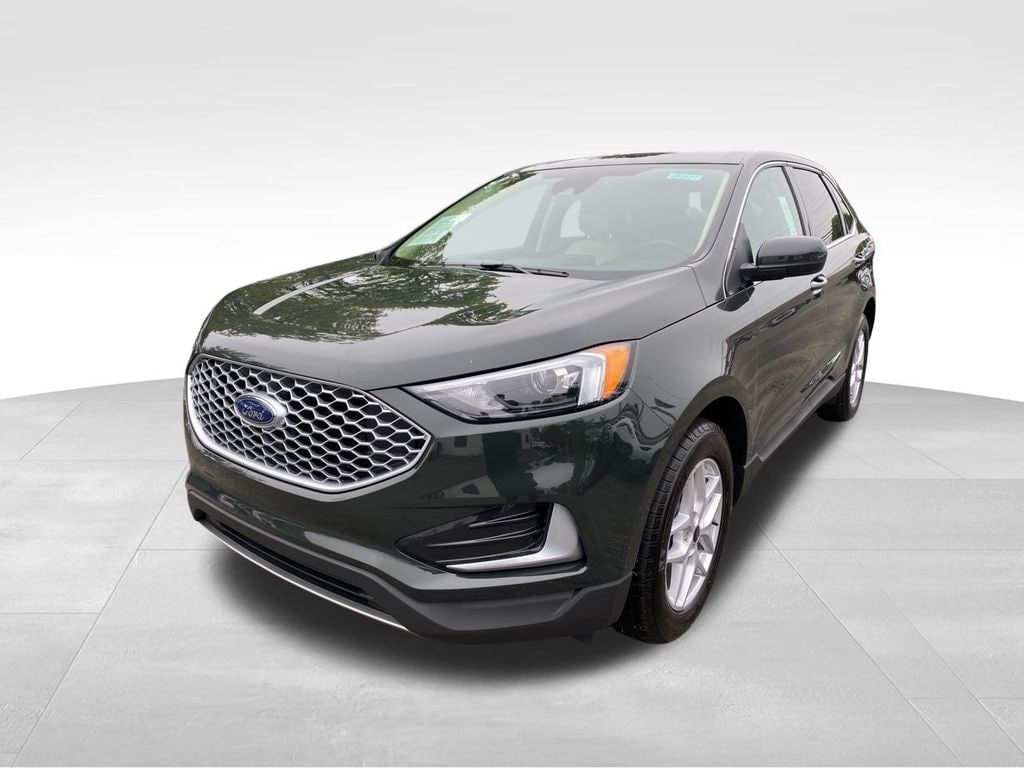 Used 2024 Ford Edge SEL with VIN 2FMPK4J90RBA86740 for sale in Bay Shore, NY