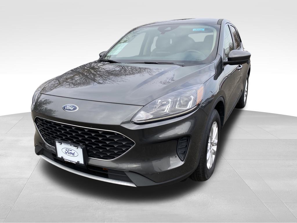 Used 2020 Ford Escape SE with VIN 1FMCU9G67LUC74496 for sale in Bay Shore, NY