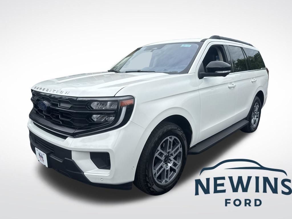 2025 Ford Expedition Active 4x4's photo