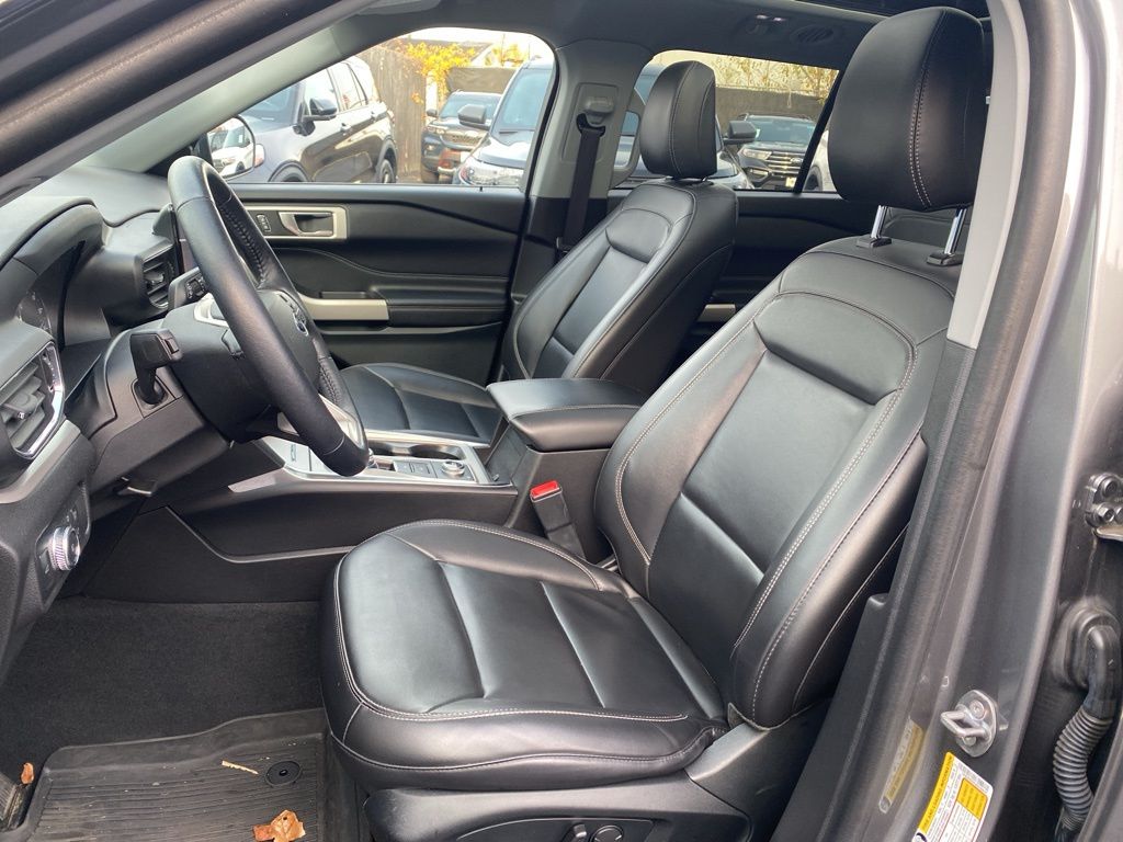 2022 Ford Explorer XLT - Photo 10