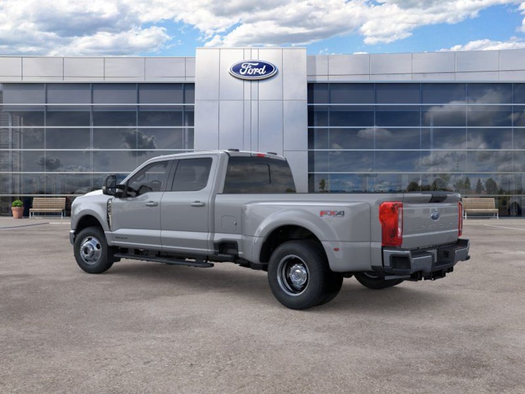 New 2026 Ford F-350 XLT Truck Crew Cab