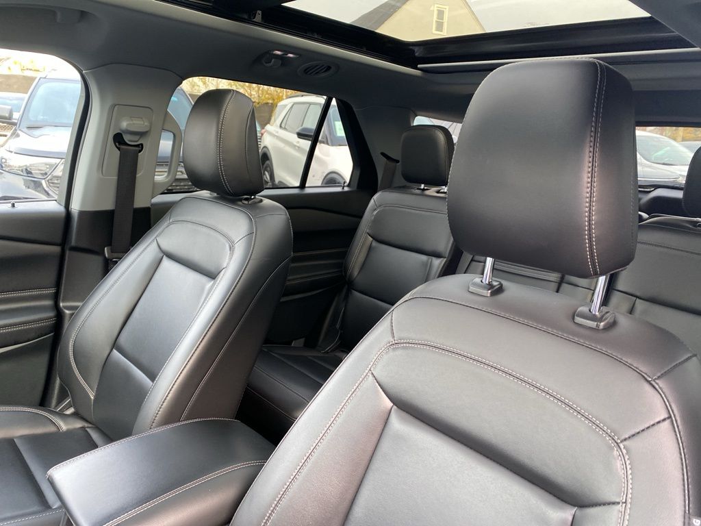 2022 Ford Explorer XLT - Photo 11