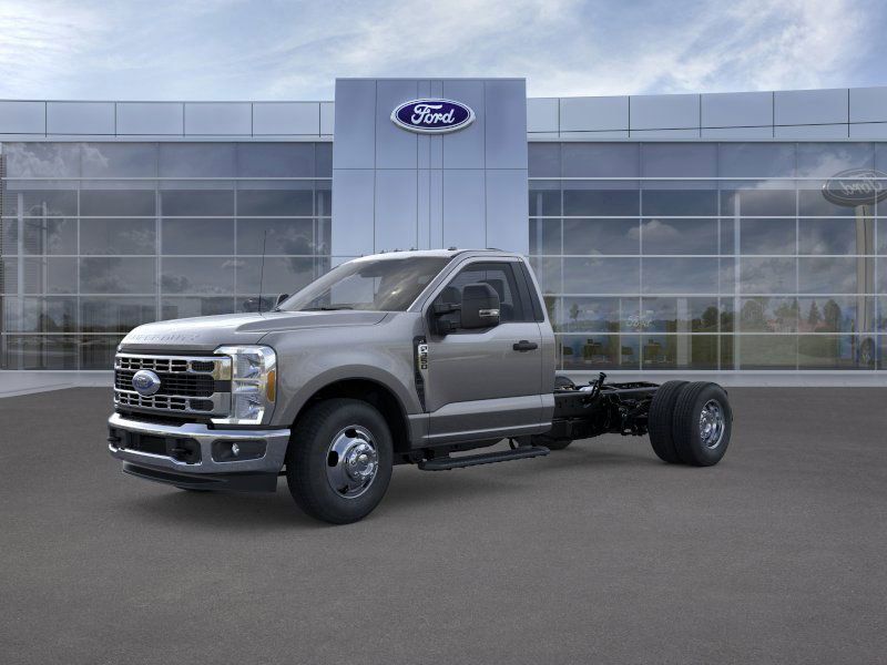 2026 Ford F-350 Super Duty Chassis Cab XL's photo