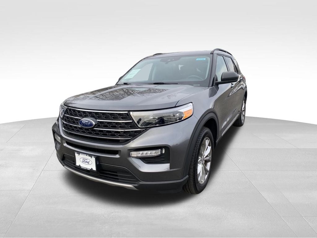 Used 2021 Ford Explorer XLT with VIN 1FMSK8DH6MGA10283 for sale in Bay Shore, NY