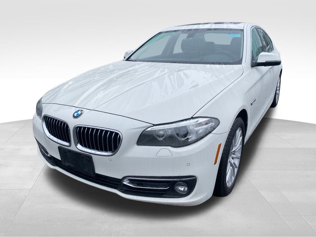Used 2015 BMW 5 Series 528i with VIN WBA5A7C59FD627524 for sale in Bay Shore, NY