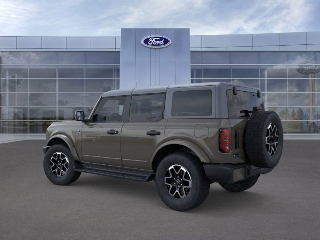New 2026 Ford Bronco Outer Banks SUV