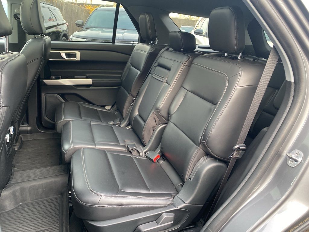 2022 Ford Explorer XLT - Photo 28