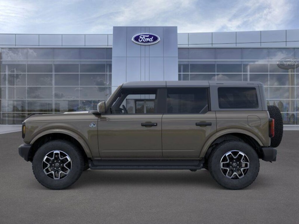 New 2026 Ford Bronco Outer Banks SUV