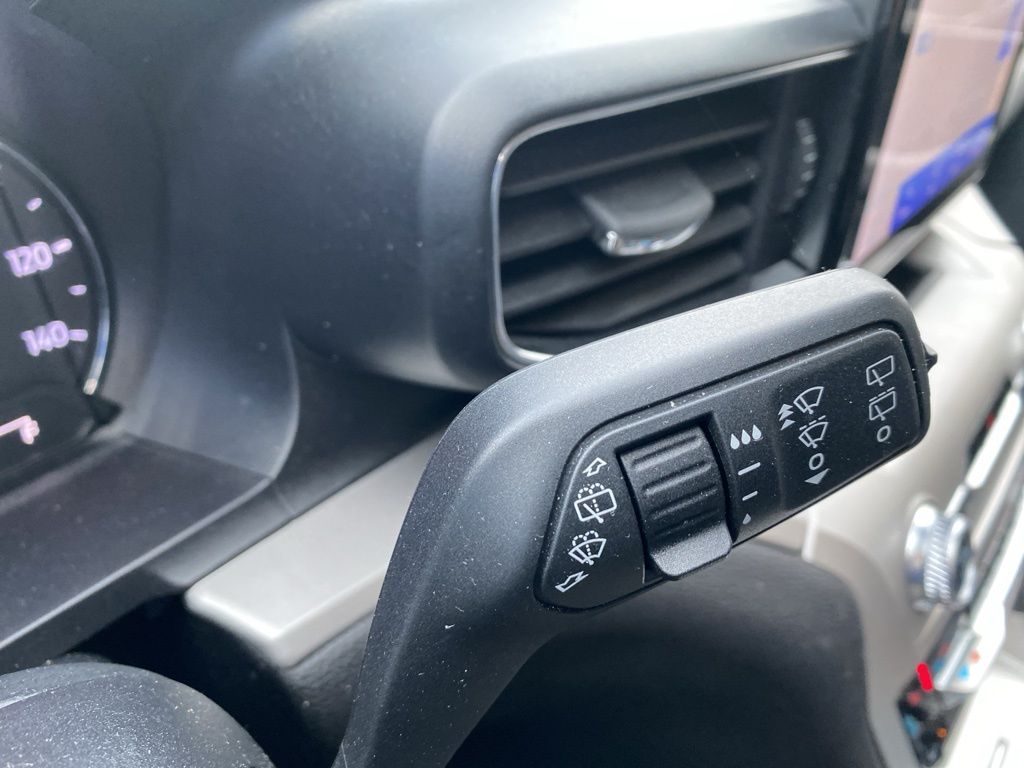 2022 Ford Explorer XLT - Photo 17