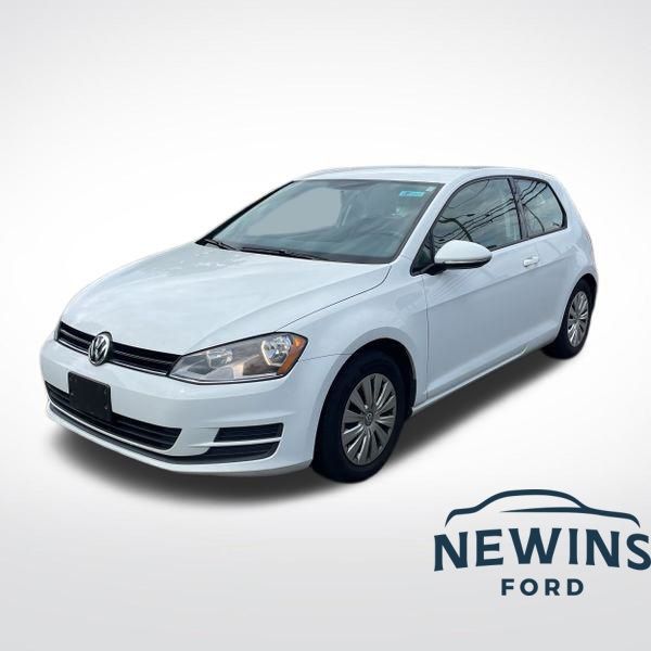 2015 Volkswagen Golf TSI S 2-door PZEV's photo