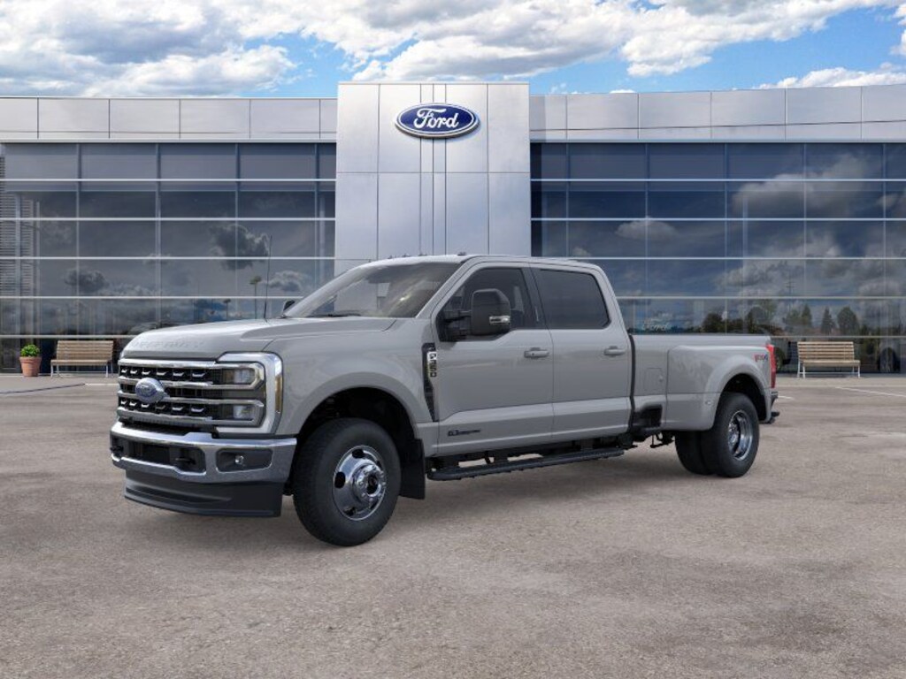 New 2026 Ford F-350 XLT Truck Crew Cab