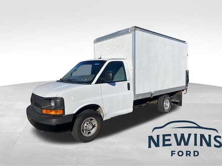 2015 Chevrolet Express 3500 Work Van Cab/Chassis