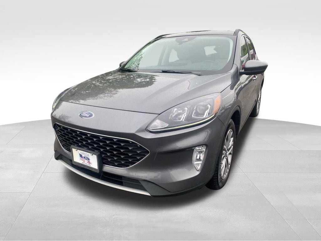 Used 2022 Ford Escape SEL with VIN 1FMCU9H6XNUA01571 for sale in Bay Shore, NY