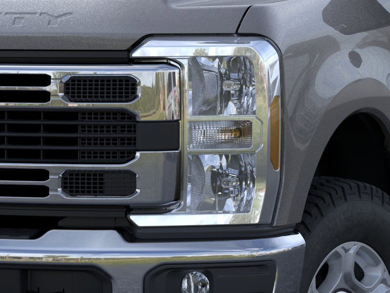 2026 Ford F-350 Super Duty XLT - Photo 18
