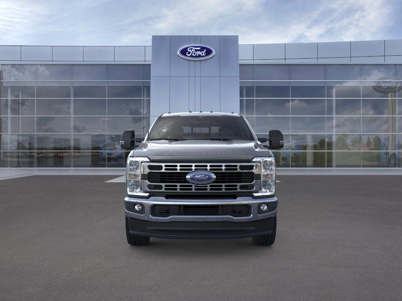 2026 Ford F-350 Super Duty XLT - Photo 6