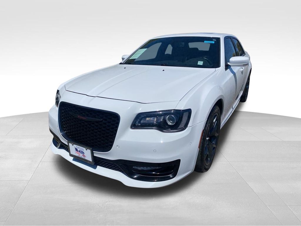 Used 2022 Chrysler 300 S with VIN 2C3CCABT1NH154600 for sale in Bay Shore, NY
