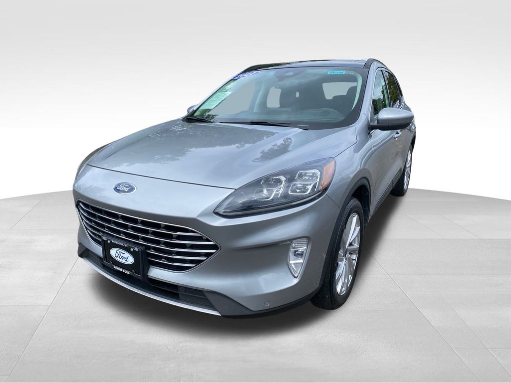 Used 2021 Ford Escape Titanium with VIN 1FMCU9J93MUA28274 for sale in Bay Shore, NY