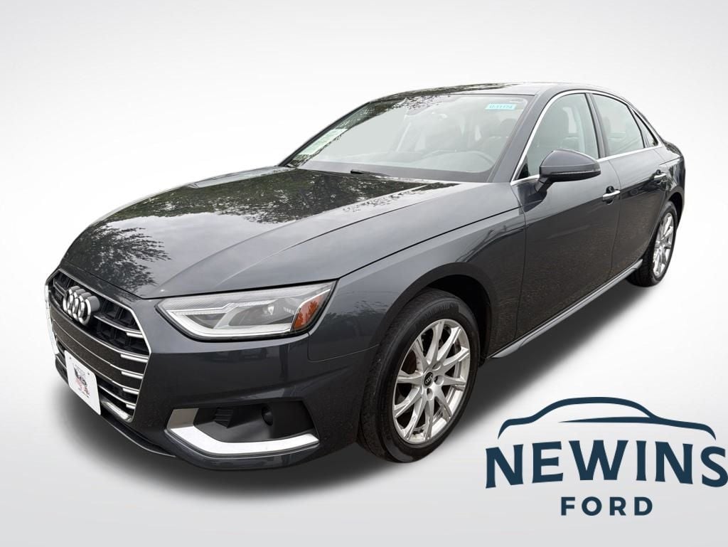 2021 Audi A4 40 quattro S tronic Premium's photo