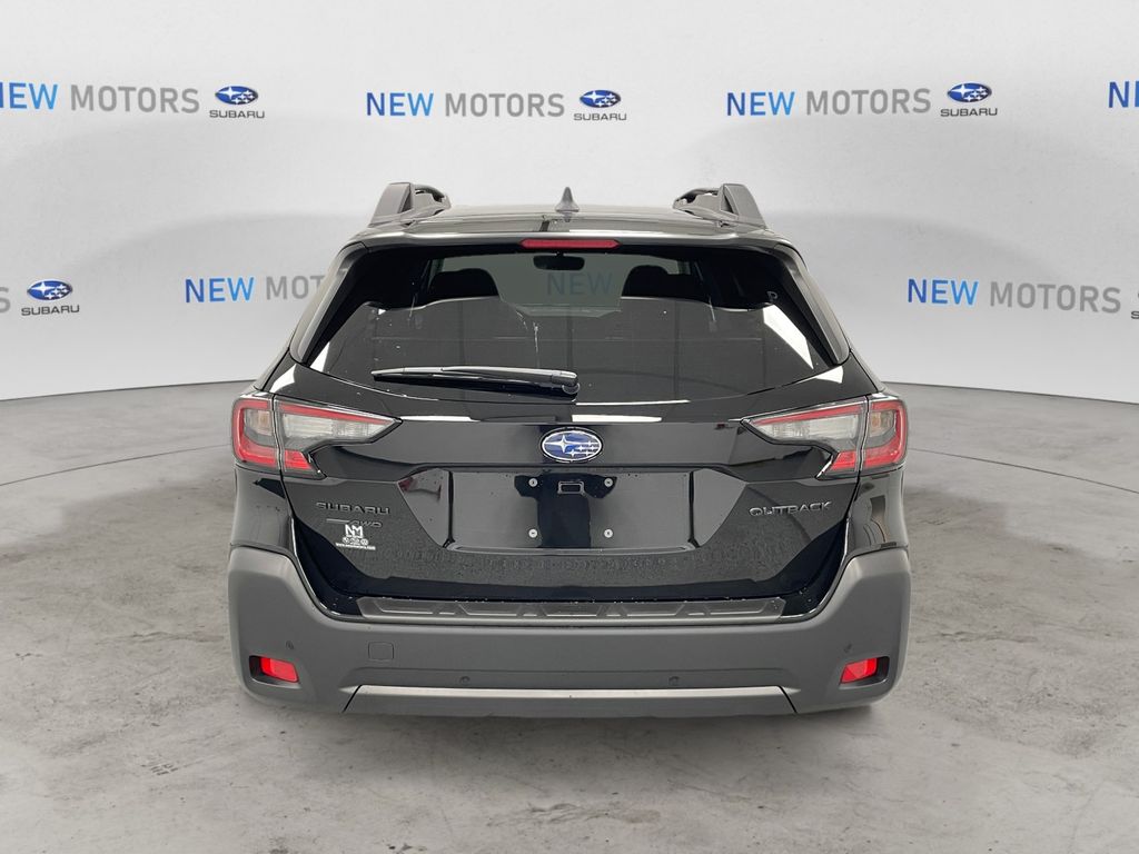 2025 Subaru Outback Onyx Edition photo 3