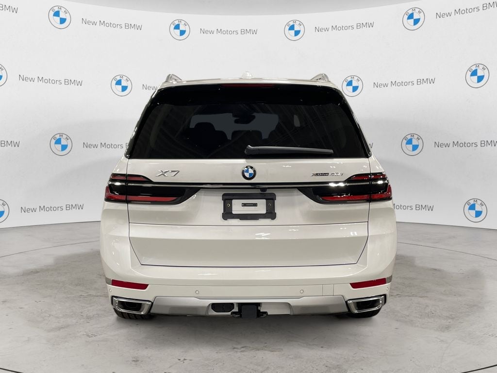 New 2026 BMW X7 xDrive40i SUV
