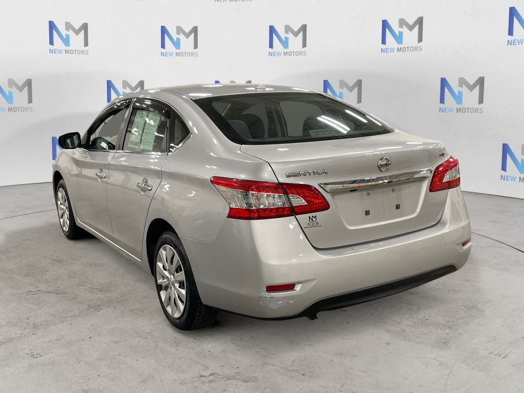 2015 Nissan Sentra SV photo 3