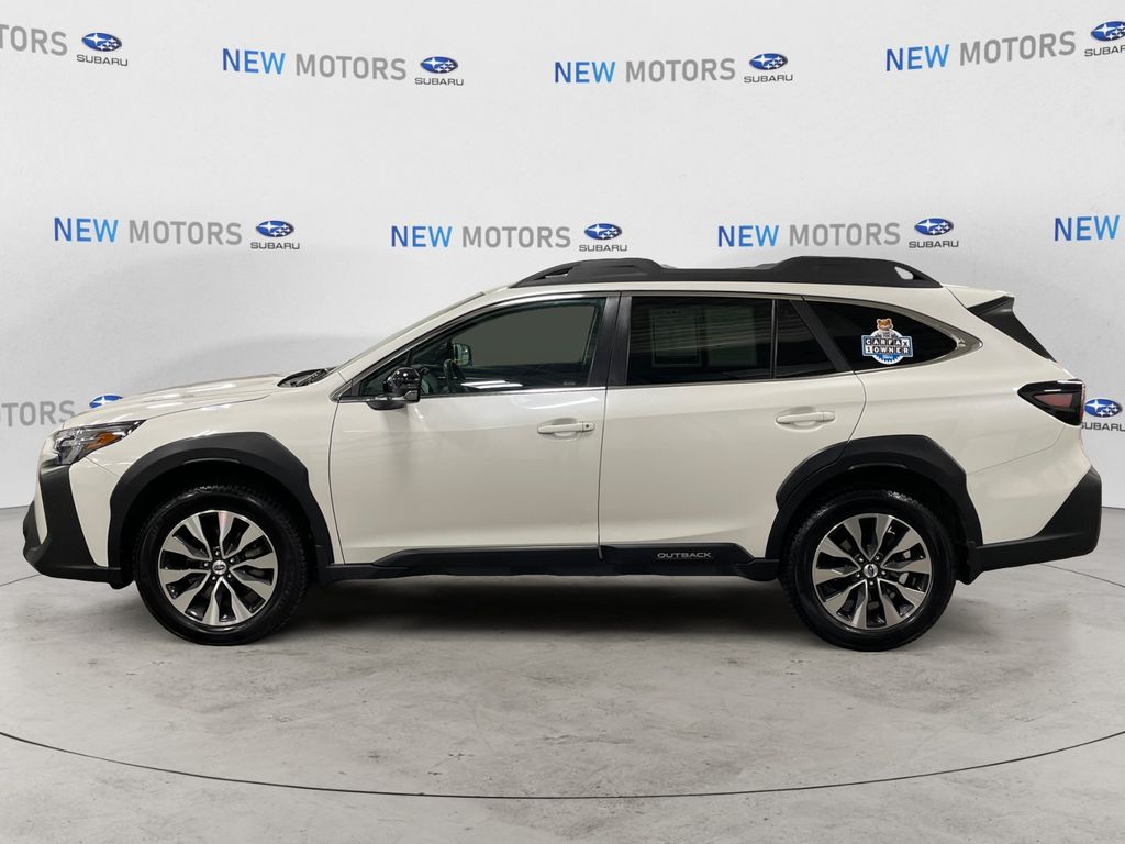2023 Subaru Outback Limited XT photo 2