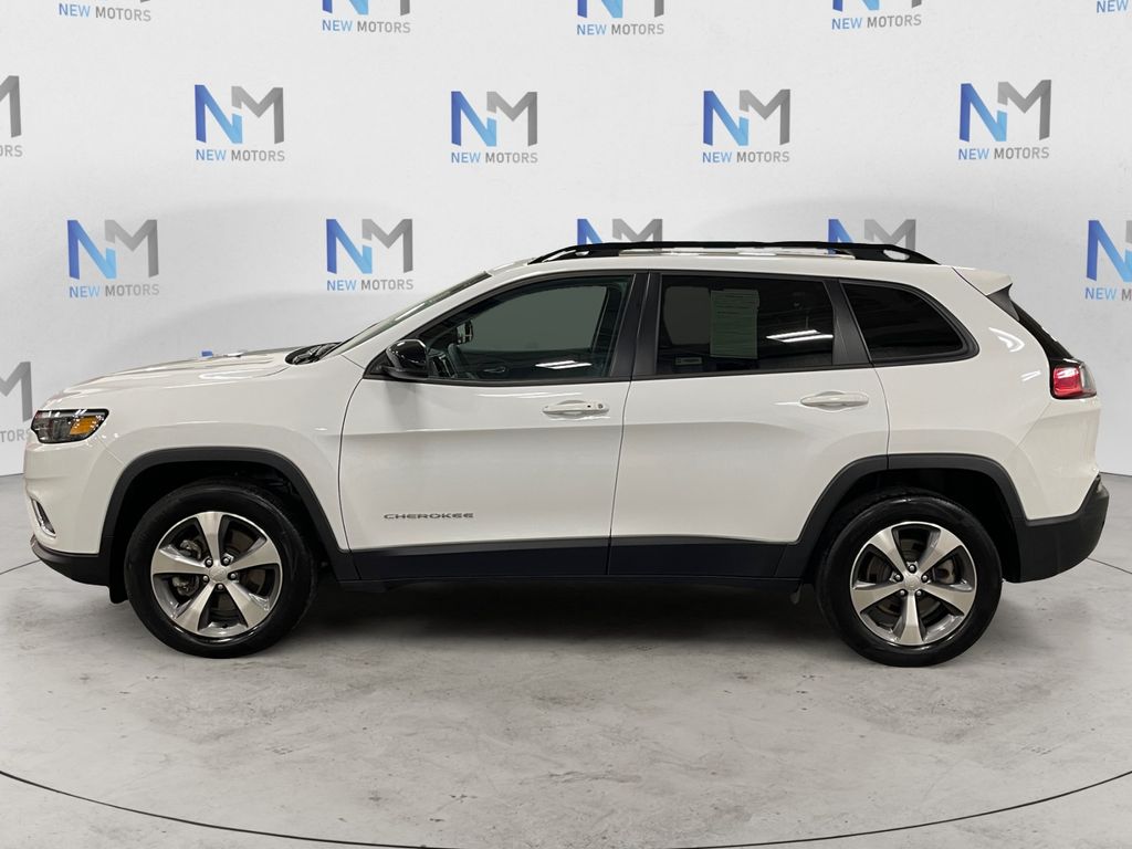 2022 Jeep Cherokee Limited photo 2