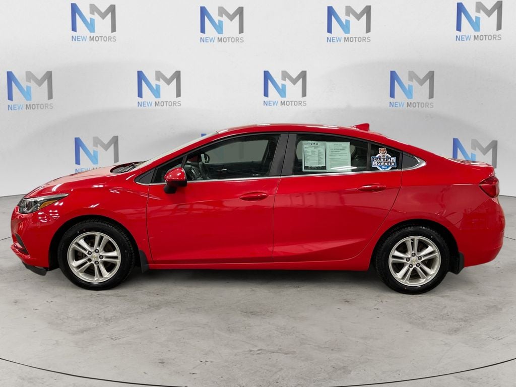 Used 2018 Chevrolet Cruze LT with VIN 1G1BE5SM1J7106031 for sale in Erie, PA