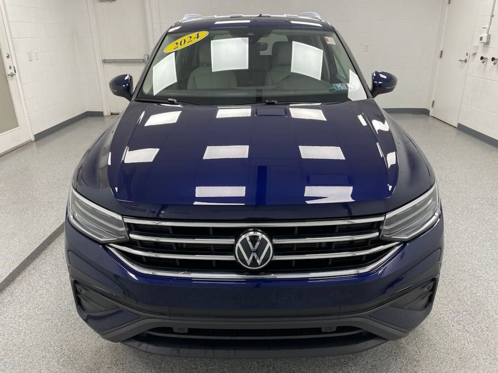 Certified 2024 Volkswagen Tiguan SE with VIN 3VV2B7AX3RM005986 for sale in Erie, PA