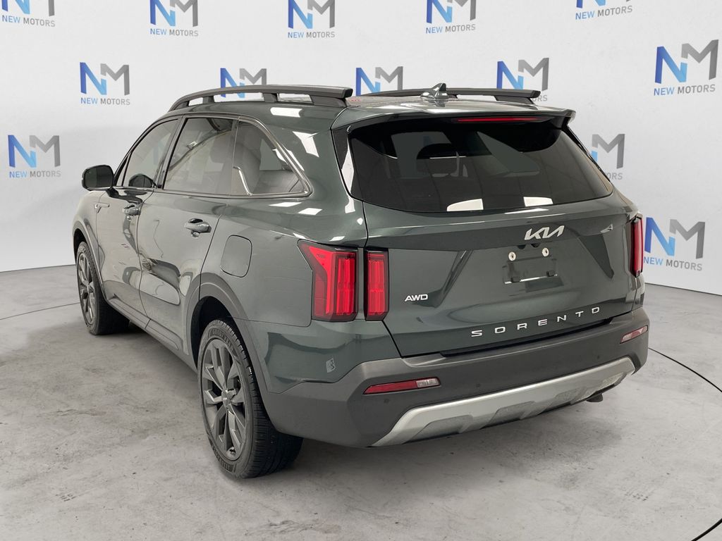 2022 Kia Sorento X-Line SX Prestige photo 2