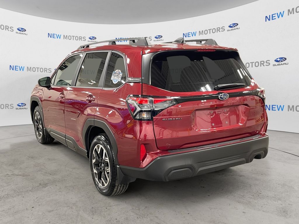 2025 Subaru Forester Premium Base photo 3