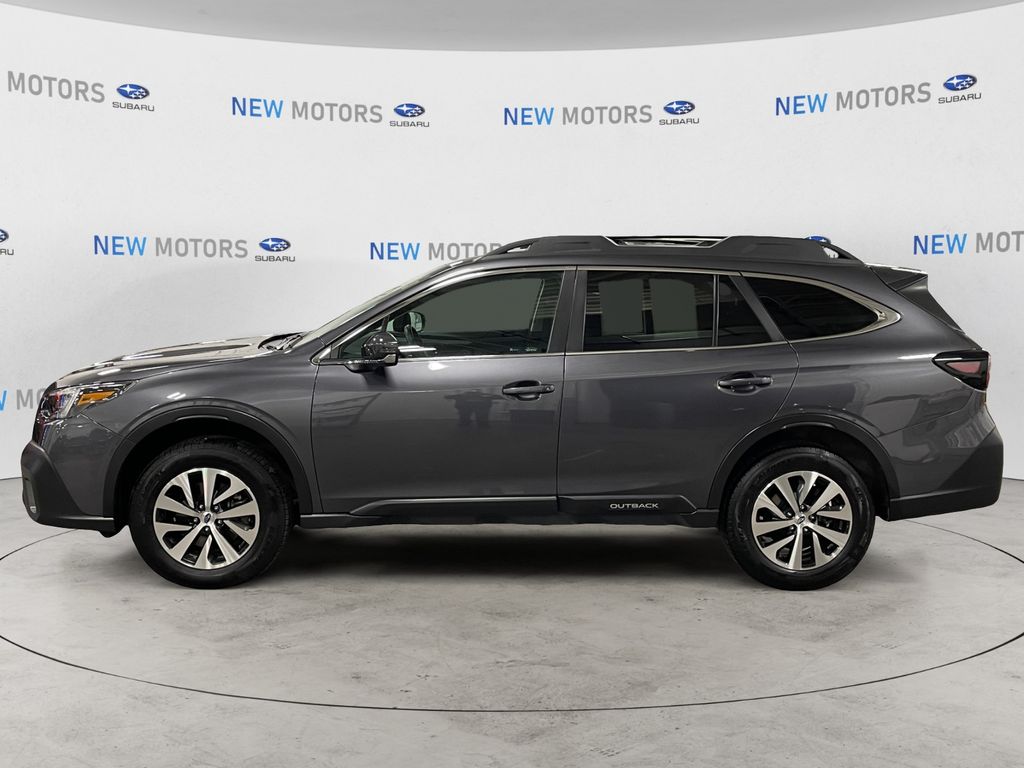 2022 Subaru Outback Premium photo 2