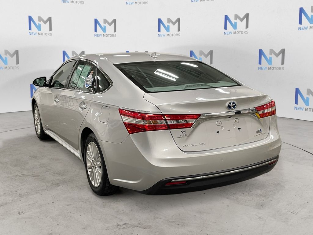 2014 Toyota Avalon Hybrid Limited photo 3