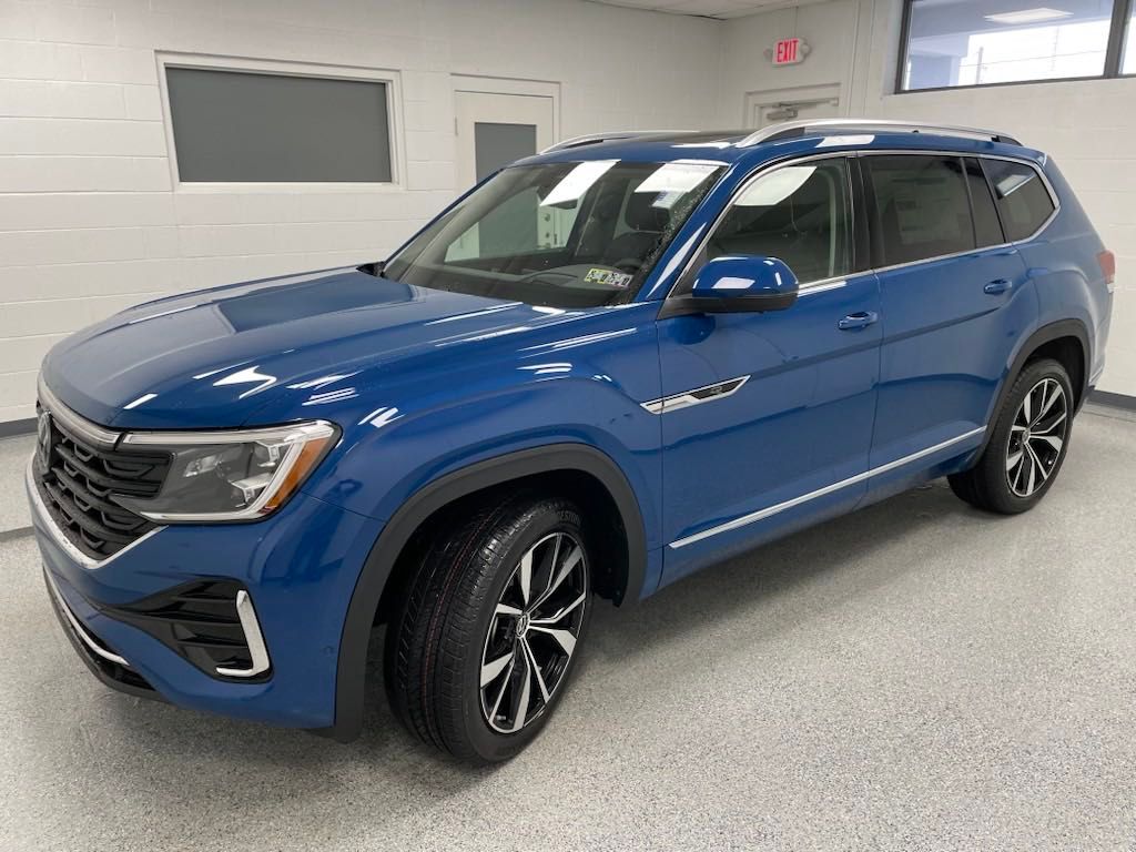 2025 Volkswagen Atlas SEL Premium R-Line photo 4