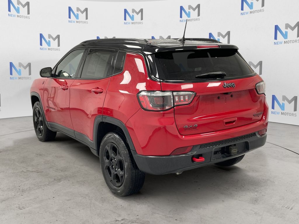 2023 Jeep Compass Trailhawk photo 2