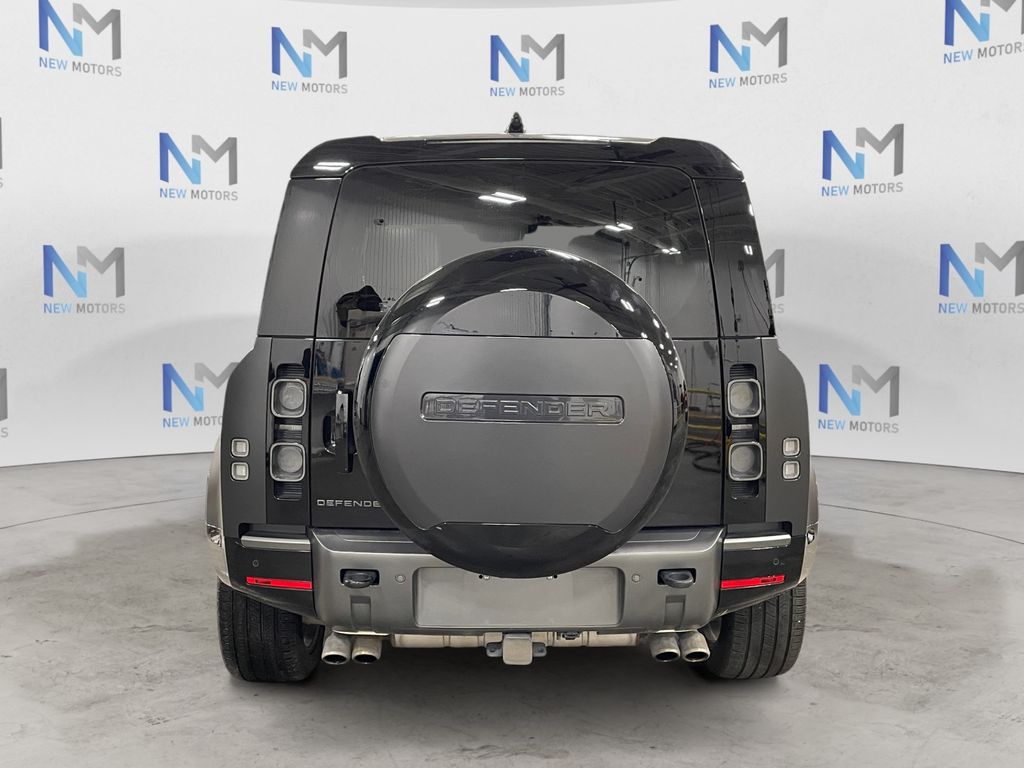 2024 Land Rover Defender 110 Carpathian Edition photo 4